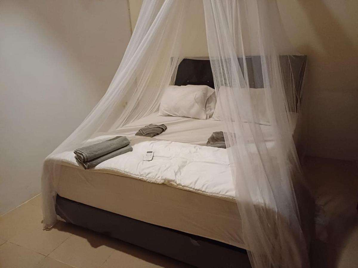 Black Sweet Bungalow Gili Air Bagian luar foto